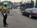 Satlantas Polres Pelabuhan Tanjung Pengaturan Lalu Lintas Pagi di Jalan Kalimas
