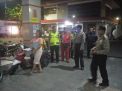 Polsek Asemrowo Patroli SPBU, Sampaikan Pesan Waspada Uang Palsu
