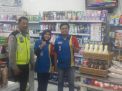 Unit Sabhara Polsek Krembangan Patroli Malam di Mini Market