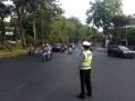 Satlantas Polres Tanjung Perak Berikan Pelayanan Melalui Pengaturan Pagi