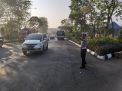 Unit Lantas Polsek Asemrowo Gelar Pengaturan Pagi Bantu Keberangkatan Anak Sekolah