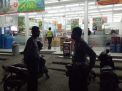 Polsek Kenjeran Patroli Malam di Mini Market 24 Jam