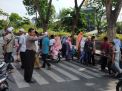 Polsek Semampir Lakukan Pengamanan Terhadap Pengunjung Wisata Religi Ampel