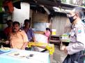 Panit Binmas Polsek Krembangan Sambang Warkop, Titip Pesan Jaga Jarak & Hindari Kontak Fisik
