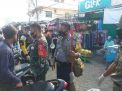 Babinkamtibmas Perak Utara Bersama Instansi Samping Lakukan Penertiban Masker di Pasar Kilometer