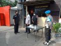 Urkes Polres Tanjung Perak Lakukan Pengecekan Suhu Badan Terhadap Anggota & Tamu