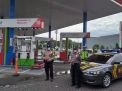 Polsek Asemrowo Gelar Patroli di SPBU, Ingatkan Waspada Uang Palsu