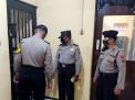 Antisipasi Barang Terlarang, Polsek Semampir Lakukan Cek Rutin Tahanan