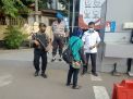 Urkes Bag Sumda Polres Tanjung Perak Lakukan Pengecekan Suhu Badan, Cegah Penyebaran Covid-19