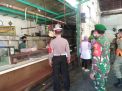 Kapolsek Semampir Pimpin Pelaksanaan PPKM Darurat, Sasar Warung & Toko