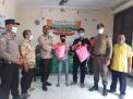 Kapolsek Pabeann Cantikan Bersama Forkopimcam Serahkan Bantuan Paket Sembako Dari Pemkot Surabaya
