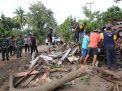 Tinjau NTT Panglima dan Kapolri Fokuskan Evaluasi Korban dan Kirim Bantuan