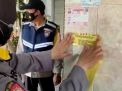 POLRESTA BANYUWANGI DAN 25 POLSEK JAJARAN MELAKSANAKAN  PEMASANGAN STICKER CONTACT PERSON TRACER COVID 19
