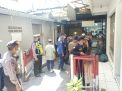 POLSEK SEMAMPIR EVAKUASI PENEMUAN MAYAT DI AMPEL KEMBANG