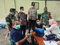 Polsek Pabean Cantikan Lakukan Pengamanan Vaksinasi Dosis 1 dan 2 Jenis Sinovac Untuk Masyarakat Umum