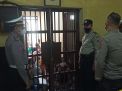 Polsek Pabean Cantikan Lakukan Pengecekan Tahanan, Pastikan Dalam Kondisi Sehat dan Tidak Ada Yang Sakit