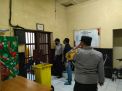 Polsek Pabean Cantikan Cek Kondisi Tahanan, Pastikan Lengkap dan Dalam Keadaan Sehat