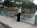 Polsek Pabean Cantikan Cek Ketinggian Air Sungai Waspada Potensi Banjir