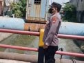 Polsek Krembangan Laksanakan Pemantauan Debit Air Solotigo, Antisipasi Terjadinya Banjir