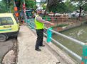 Pantau Ketinggian Air Sungai Secara Berkala, Wujud Polsek Pabean Cantikan Antisipasi Adanya Potensi Banjir