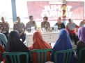 Warga Kampung Nelayan Sampaikan Keluhan Kepada Kapolres Tanjung Perak, Lewat Jumat Curhat