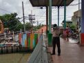 Polsek Asemrowo Lakukan Pengecekan Ketinggian Debit Air Pompa Balong dan Sungai, Antisipasi Adanya Kenaikan