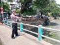 Polsek Pabean Cantikan Laksanakan Pengecekan Debit Air Sungai, Antisipasi Adanya Potensi Banjir