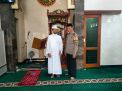 Bhabinkamtibmas Pegirian Sampaikan Pesan Harkamtibmas dan Kerukunan Antar Umat Beragama Seusai Sholat Jumat