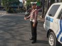 Polsek Krembangan Laksanakan Patroli Arus Lalu Lintas Jalan Demak, Antisipasi Kepadatan Kendaraan