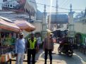 Personil Polsek Semampir Jaga Keamanan Wisata Religi Ampel Melalui Patroli Rutin