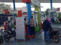 Polsek Asemrowo Laksanakan Patroli Pemantauan SPBU Margomulyo, Sampaikan Himbauan Kamtibmas Kepada Petugas