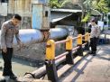 Polsek Krembangan Cek Ketinggian Debit Air Sungai Tanjung Sadari, Terpantau Masih Dalam Batas Normal