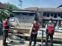 Sat Samapta Polres Pelabuhan Tanjung Perak Melakukan Patroli Pengecekan Debit Air untuk Mitigasi Pasang Air Laut
