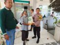 Polsek Kenjeran Laksanakan Pemantauan Giat Pembagian Beras dari Bulog