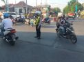 Polsek Asemrowo Laksanakan Pengaturan Lalu Lintas Sore, Cegah Terjadinya Kemacetan