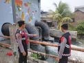Polres Pelabuhan Tanjung Perak Cek Debit Air Sungai Tanjung Sadari, Antisipasi Potensi Banjir