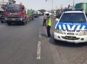 Polsek Krembangan Laksanakan Pemantauan Arus Lalu Lintas Jalan Kalianak, Pastikan Tidak Ada Kemacetan