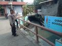 Polsek Krembangan Lakukan Patroli Pengecekan Debit Air Sungai Tanjung Sadari, Antisipasi Potensi Bencana Banjir