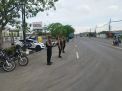 Polres Pelabuhan Tanjung Perak Amankan Jalur Aksi Unras Serikat Pekerja Gesper Menuju Gedung Negara Grahadi