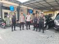 Patroli Sat Samapta Polres Pelabuhan Tanjung Perak Jaga Ketertiban di Kantor PPK Asemrowo Saat Penghitungan Suara