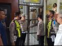 Polsek Asemrowo Laksanakan Pengecekan Ruang Tahanan Cegah Adanya Tahanan Melarikan Diri