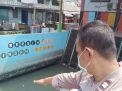 Cegah Adanya Bencana Banjir, Polsek Krembangan Cek Ketinggian Debit Air Sungai Tanjung Sadari