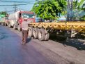 Polsek Krembangan Melaksanakan Pengamanan Peralihan Arus Jalan Kalianak, Imbas Adanya Kenaikan Volume Kendaraan