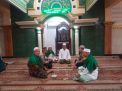 Bhabinkamtibmas Asemrowo Memimpin Sholat Jumat di Masjid Al Jihat