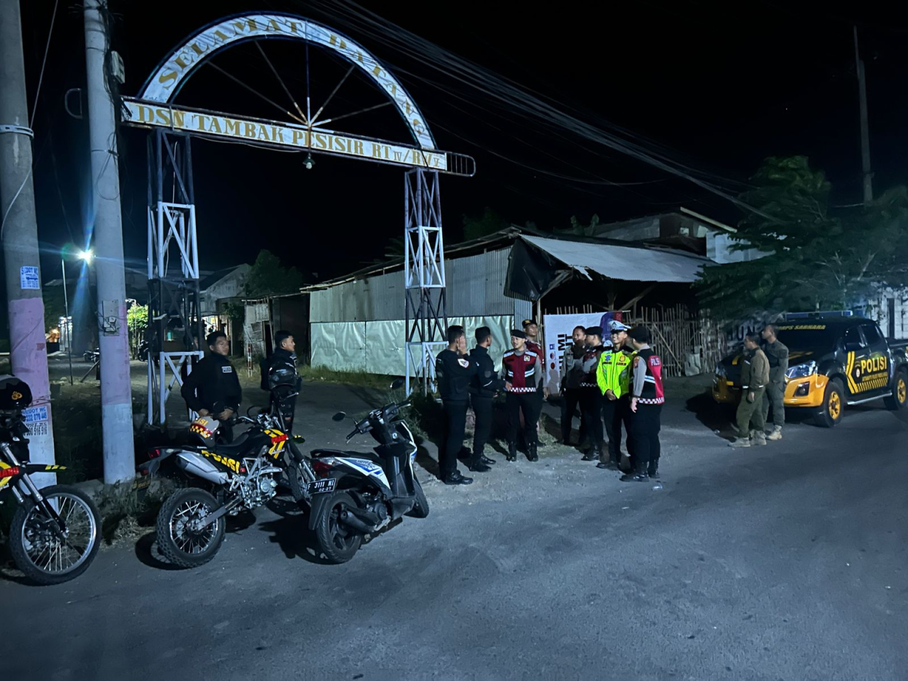 Polres Probolinggo Kota Kembali Beri Bantuan 10 Ribu Liter Air Bersih di Tongas