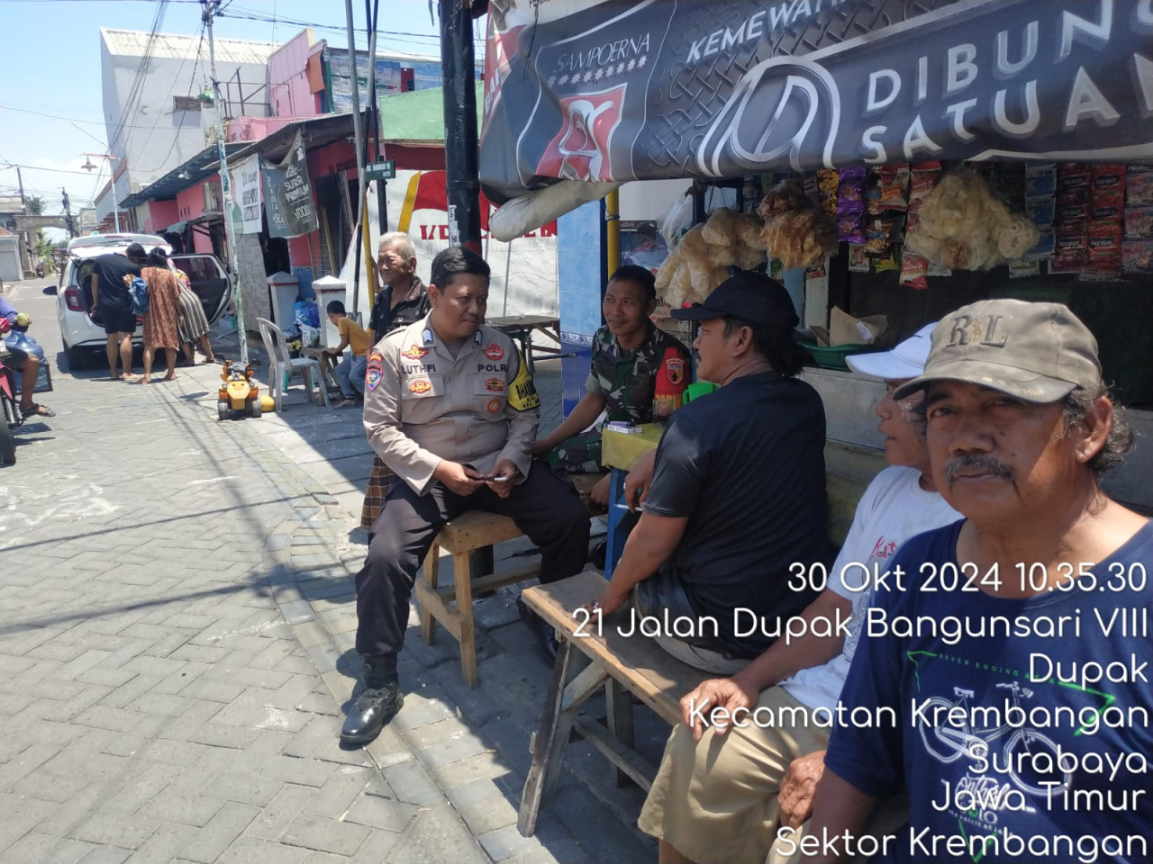 Bhabinkamtibmas Morokrembangan Laksanakan Giat Sambang dan Himbauan Kamtibmas Jelang Pilkada 2024