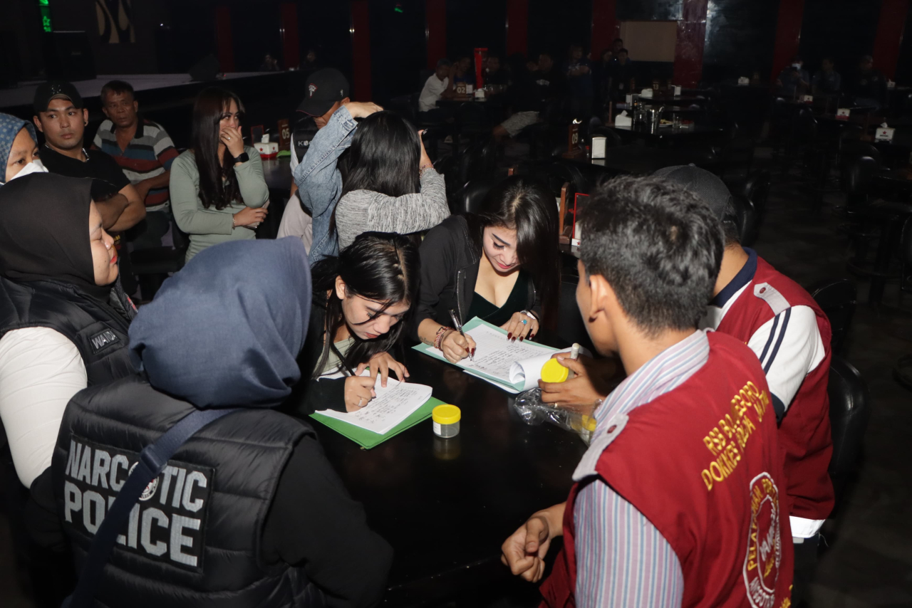 Polres Pacitan dan KPU Lakukan Pengecekan Kesiapan Logistik Pilkada 2024 Jelang Coblosan