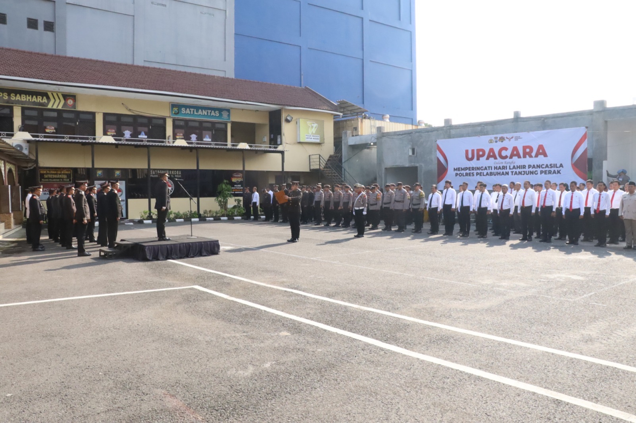 Perkuat Komitmen terhadap Nilai-Nilai Luhur Bangsa, Polres Pelabuhan Tanjung Perak Peringati Hari Lahir Pancasila 2025: