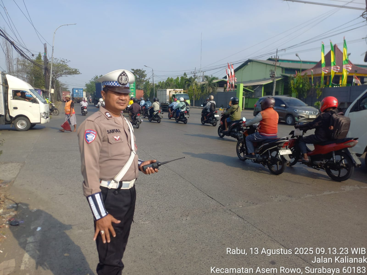 Satlantas Polres Pelabuhan Tanjung Perak Gelar Patroli dan Pemantauan Arus Lalu Lintas di Sejumlah Titik Strategis