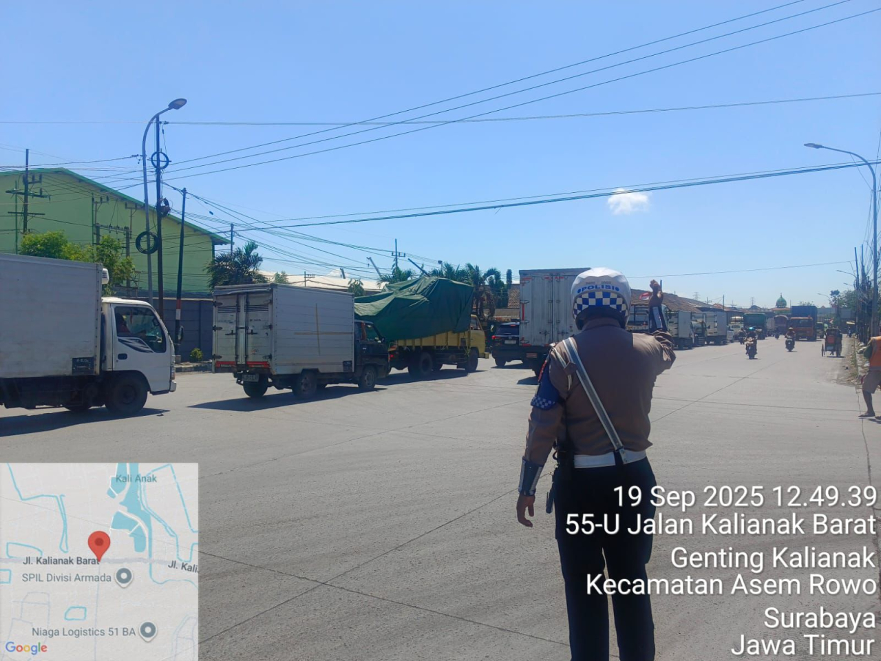 Satlantas Polres Pelabuhan Tanjung Perak Gelar Patroli dan Pemantauan Arus Lalu Lintas